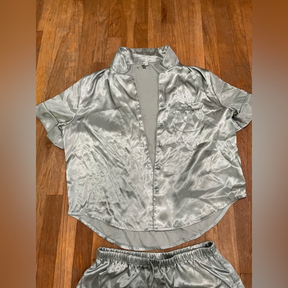 DB Bridal Satin Pajama set ***3 SETS*** - Picture 4 of 16